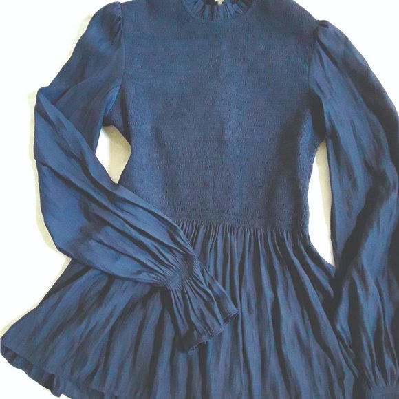 Gorgeous Navy Blue VENUS Smocked Top - Picture 2 of 6